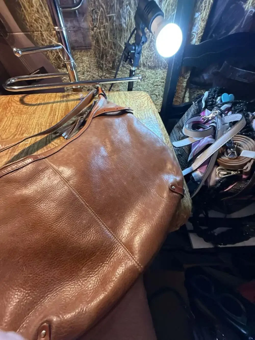 Liz Claiborne Vintage Leather Hobo Bag - Picture 2 of 5